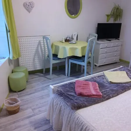 Bed and Breakfast La D Iska *