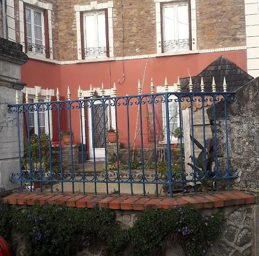 La D Iska Souge-le-Ganelon